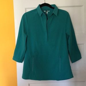 Betabrand collared shirt in green.